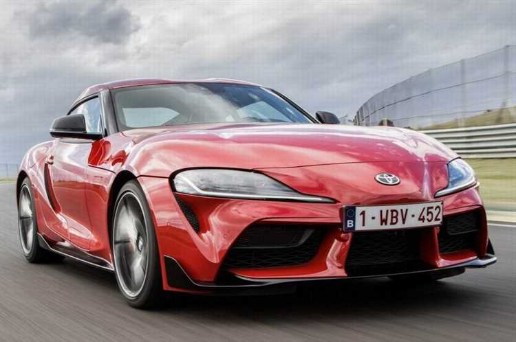 Alfa Romeo Giulia Quadrifoglio с 2,9-литровым битурбо V6 (510 л.с.) стоила около 6 200 000 рублей – на 200 000 дороже Supra, но предлагала полный привод и седан-формат. Для тех, кто ищет не только скорость, но и практичность, Giulia становится более привлекательным вариантом, несмотря на меньшую узнаваемость бренда.
