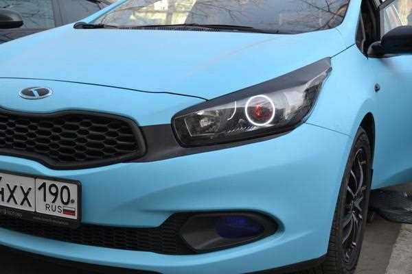 Пошаговая замена тормозных колодок и дисков на Kia Ceed JD