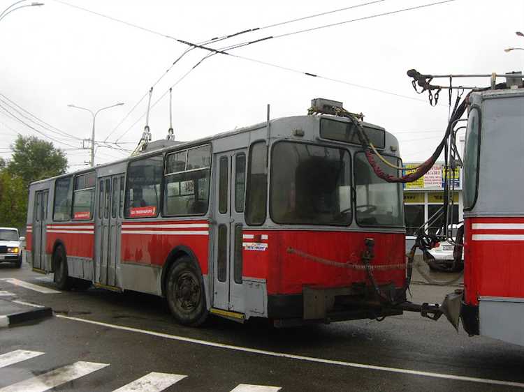 Троллейбусные провода из какого металла