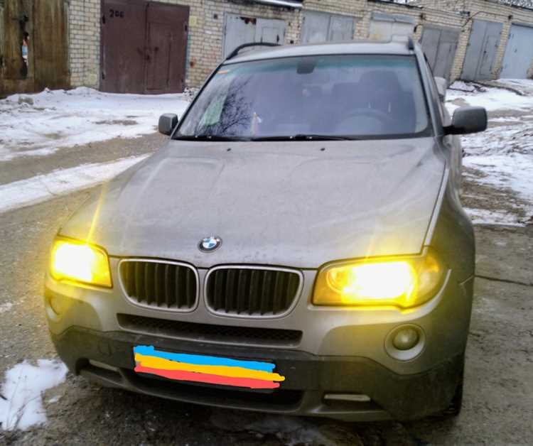 Как поменять лампочку ближнего света на бмв х3 е83