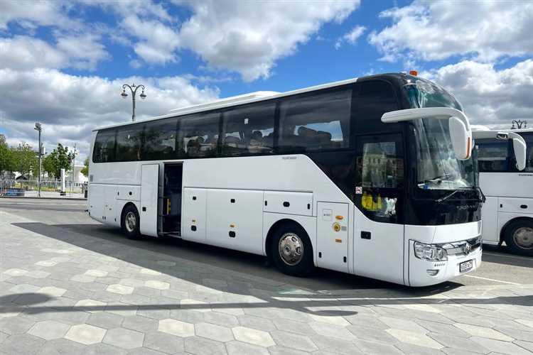 Сколько автобусов в Москве в 2021 году: данные и статистика