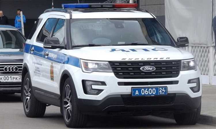 Сколько патрульных машин ГИБДД закреплено за московскими округами