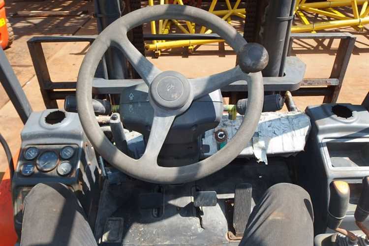 Расход топлива Doosan D70S-5 и запас хода на полном баке